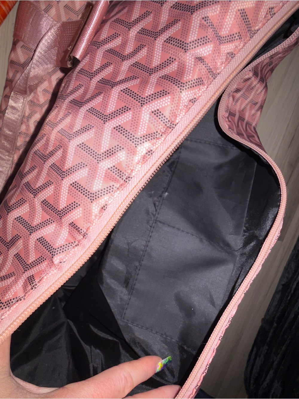 Pink Patterned Travel Duffle Bag with Horse Charm - Picture 5 of 6